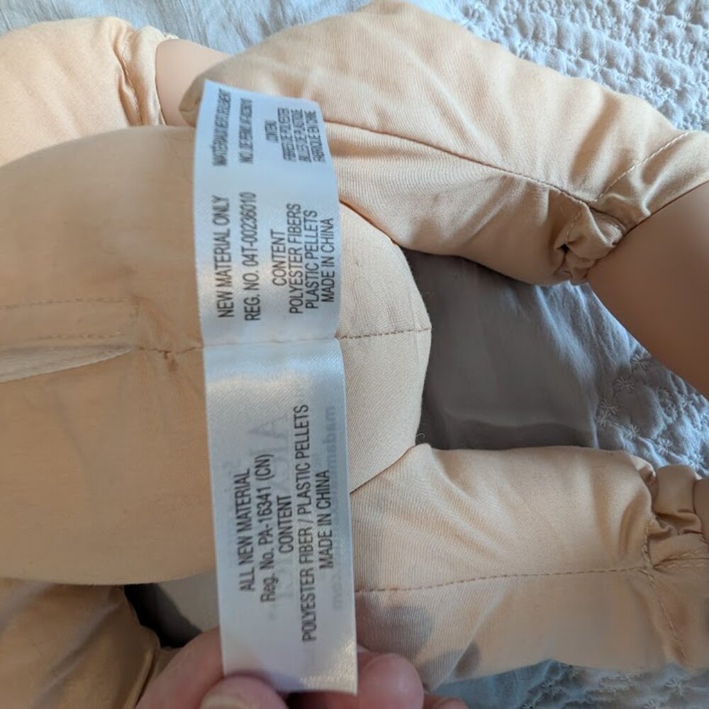 Vintage 1997 Madame Alexander Babble Baby Doll Laughs Babbles Coughs Blond Hair - Picture 12 of 16